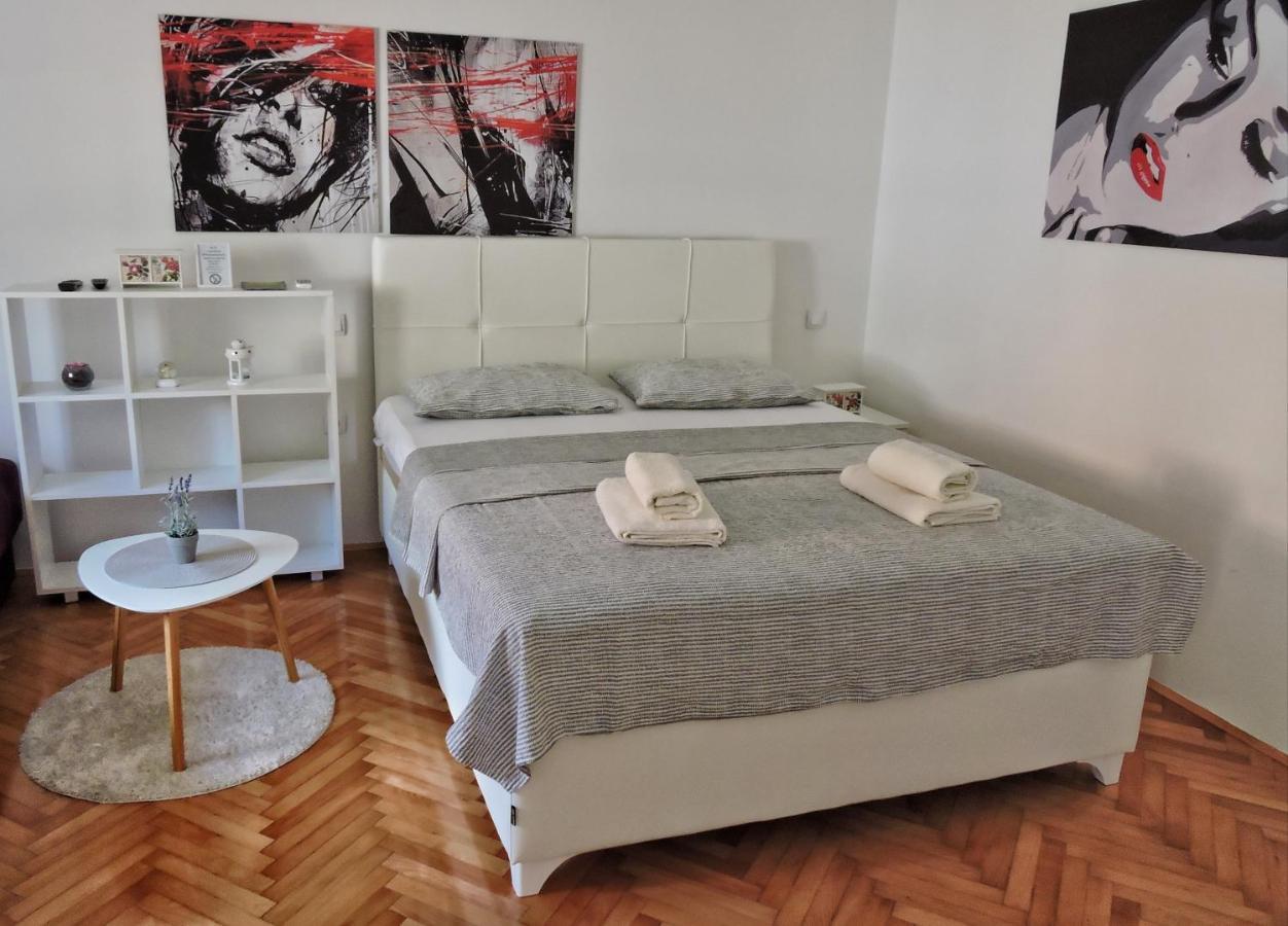 Apartments Tila Τρέμπινιε Εξωτερικό φωτογραφία
