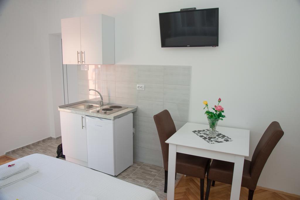 Apartments Tila Τρέμπινιε Εξωτερικό φωτογραφία