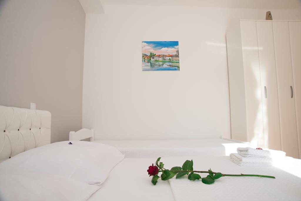Apartments Tila Τρέμπινιε Εξωτερικό φωτογραφία