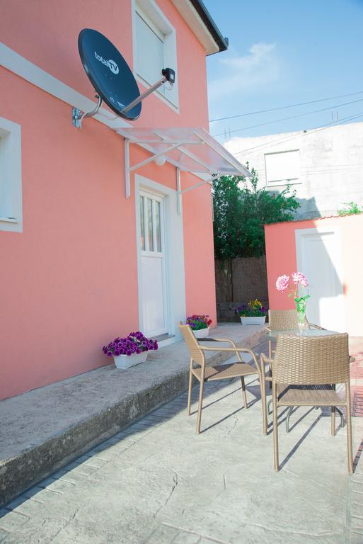 Apartments Tila Τρέμπινιε Εξωτερικό φωτογραφία