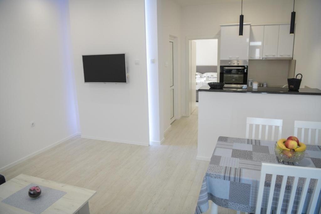 Apartments Tila Τρέμπινιε Εξωτερικό φωτογραφία